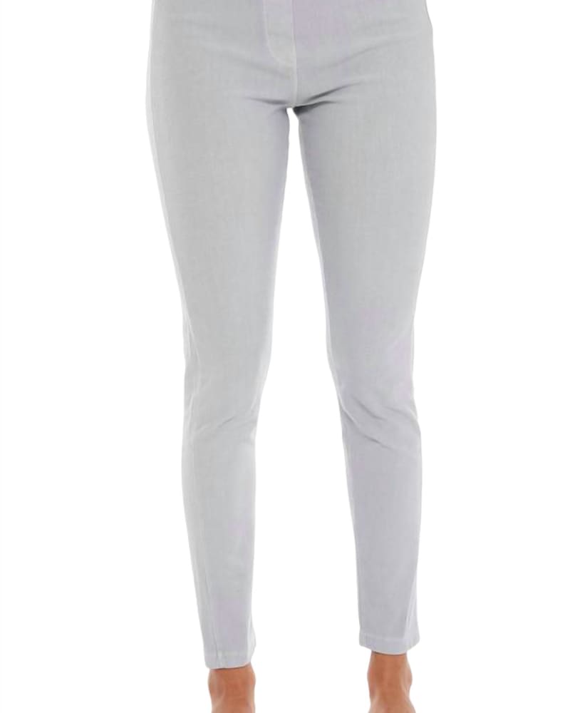 Front of a model wearing a size LG Low Rise Jegging In Grayblue in Grayblue by french kyss. | dia_product_style_image_id:359818